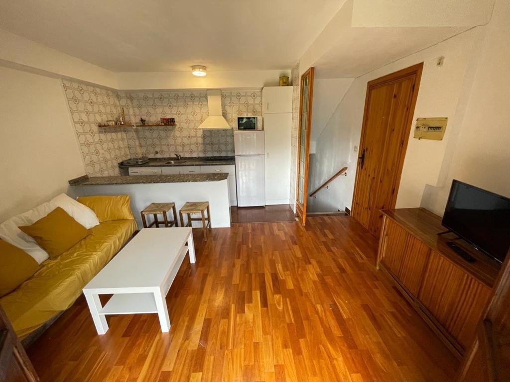 Apartamento Con Espectacular Terraza Escarrilla Exterior photo